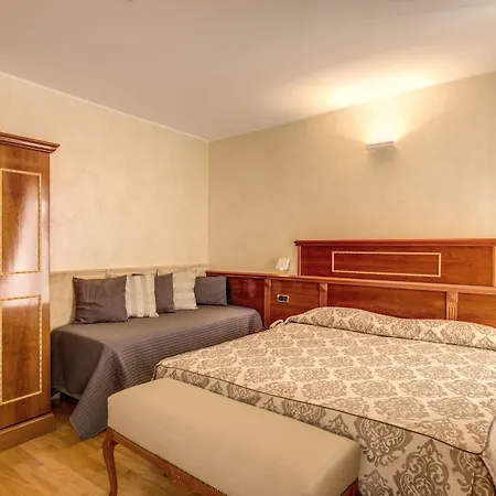 Hotel Pantheon Rome