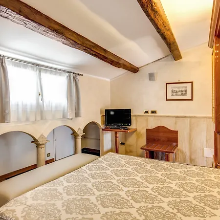 Hotel Pantheon